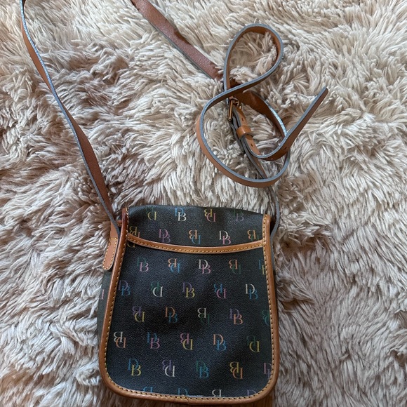 Vintage Dooney & Bourke Multicolored Monogram Crossbody Shoulder Bag - Picture 2 of 4